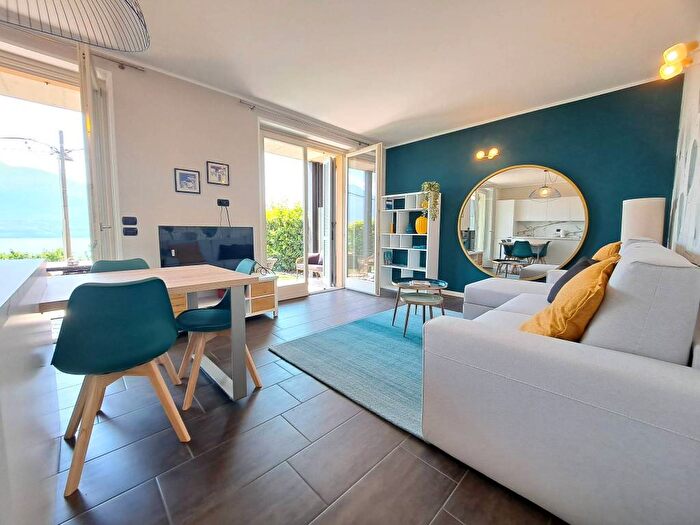 Appartamento bilocale in affitto in Via Paradiso, Gravedona, Gravedona ed Uniti