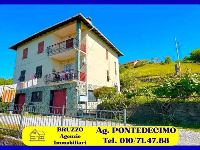 Appartamento quadrilocale in vendita in Via Tirassi, Campomorone