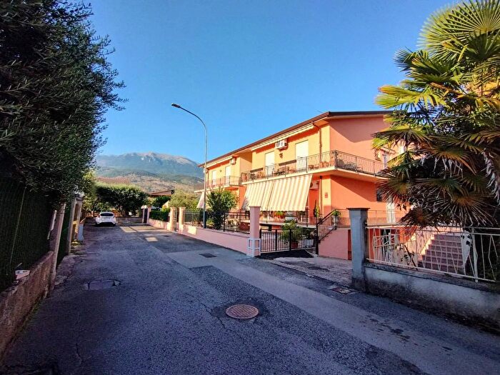 Appartamento con 5 locali in vendita in Via Cavalieri di Vittorio Veneto Aquino, Aquino