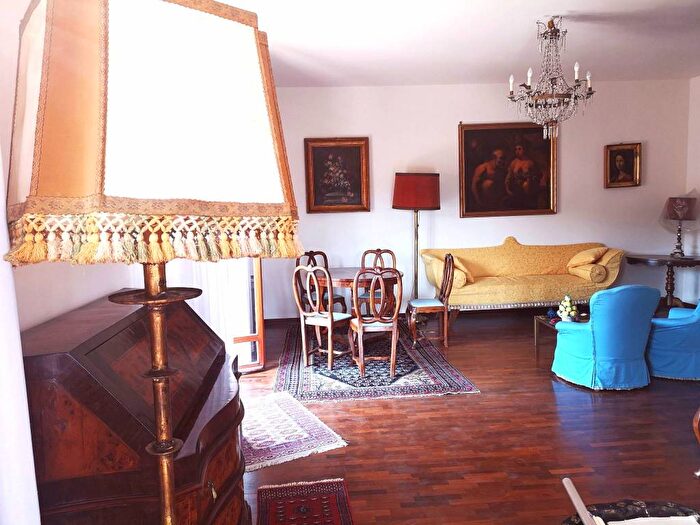 Appartamento con 5 locali in affitto in Adriatico, Ancona