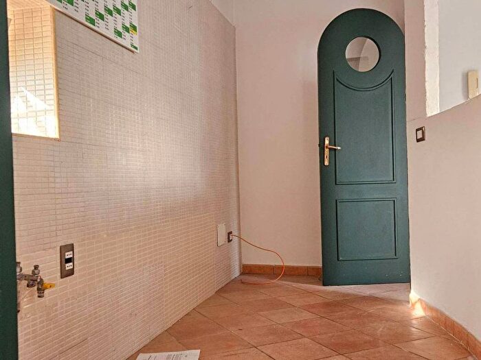 Appartamento trilocale in affitto in Riviera Di Chiaia, Chiaia, Napoli