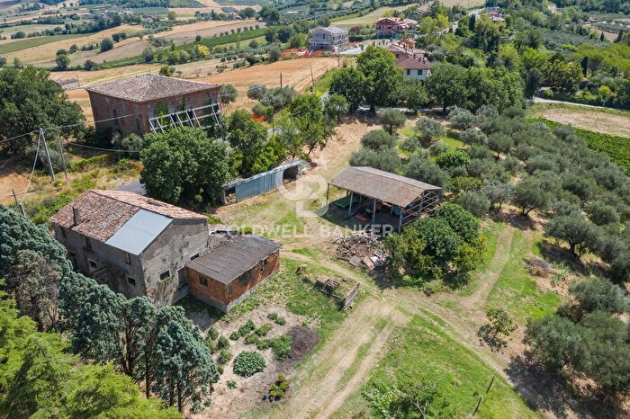 Casa quadrilocale in vendita in Via Cavallino, Coriano