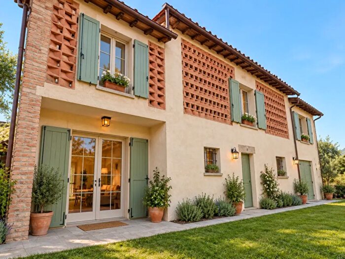 Casa con 10 locali in vendita in Via dei Borelli, Lucca