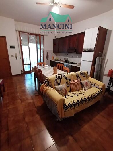 Appartamento quadrilocale in affitto in Lombardi, Monsano