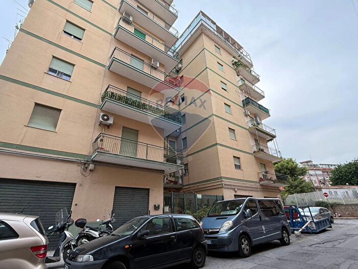 Appartamento quadrilocale in vendita in Via Luigi Eredia, Palermo