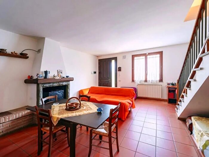 Casa con 5 locali in vendita in Ponsacco
