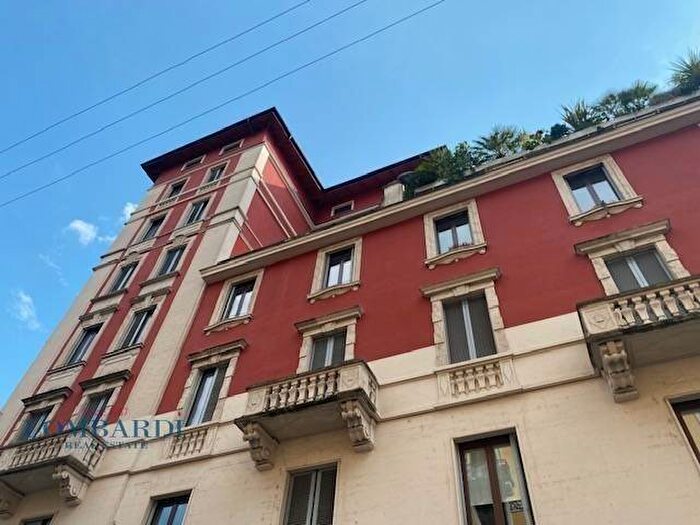 Casa trilocale in affitto in Via Spartaco, Cadore, Milano