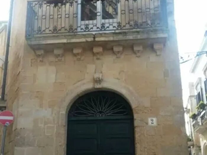 Appartamento quadrilocale in affitto in Lecce
