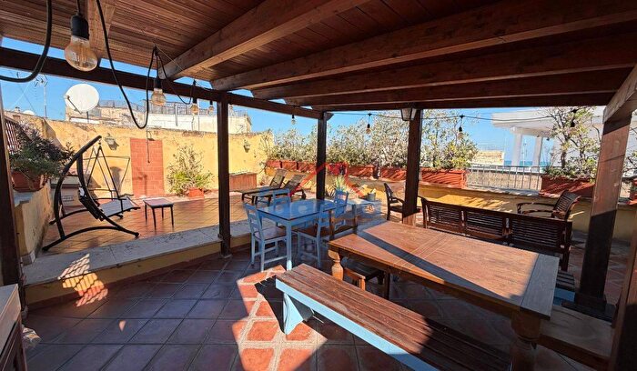 Appartamento quadrilocale in vendita in Via Ognissanti, Trani