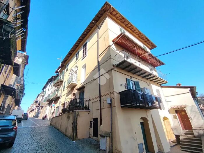 Appartamento trilocale in vendita in Corso Garibaldi, Labico