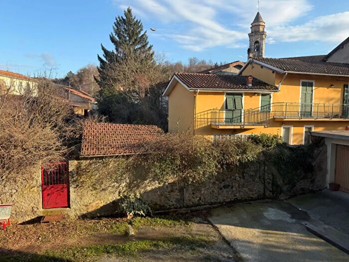 Appartamento con 5 locali in vendita in Cairo Montenotte