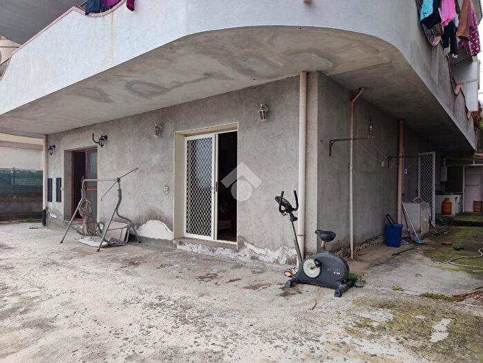 Appartamento con 6 locali in vendita in Via degli Oleandri, Taormina