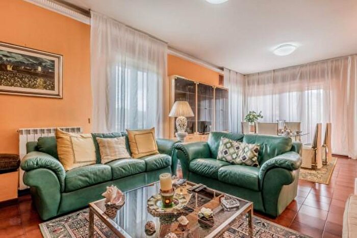 Casa con 6 locali in vendita in Via Collemeso, Sezze