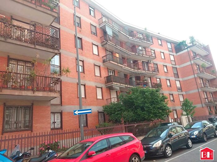 Appartamento trilocale in vendita in Via Siusi, Milano