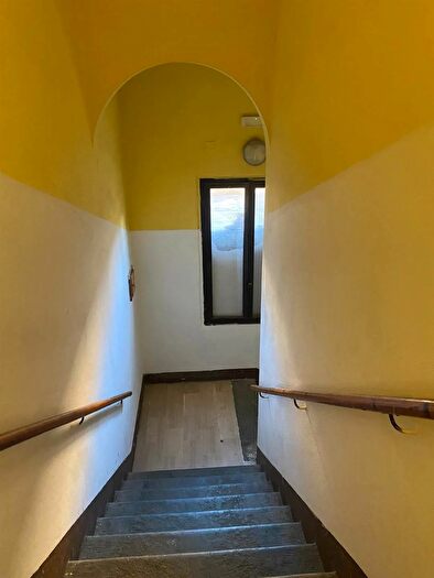 Casa con 13 locali in vendita in Via II Giugno a Certaldo Firenze, Certaldo