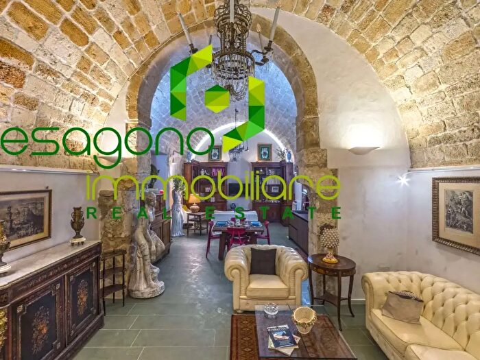 Appartamento quadrilocale in vendita in Siracusa