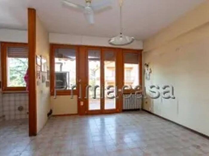 Appartamento con 6 locali in vendita in Via Novembre, Negrar di Valpolicella