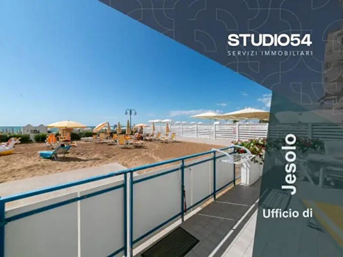 Appartamento con 5 locali in vendita in Via Padova, Jesolo