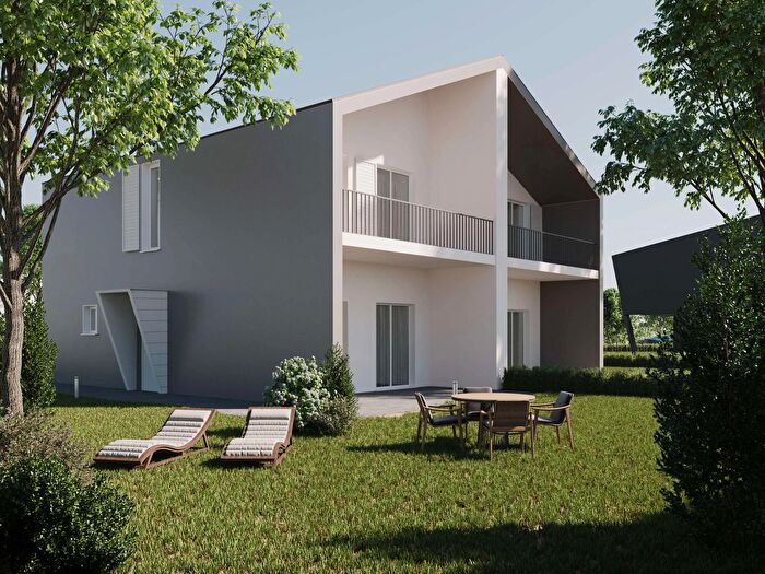 Casa con 5 locali in vendita in Beata Vergine della Sedia, Montecchio Emilia