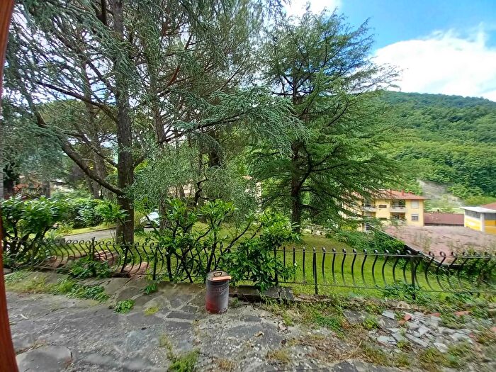 Casa con 6 locali in vendita in Londa, Londa