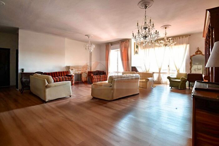 Appartamento con 5 locali in vendita in Piazza Porrino, Sassari