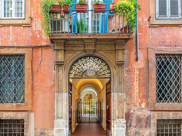 Appartamento bilocale in vendita in Via del Gesù, Roma