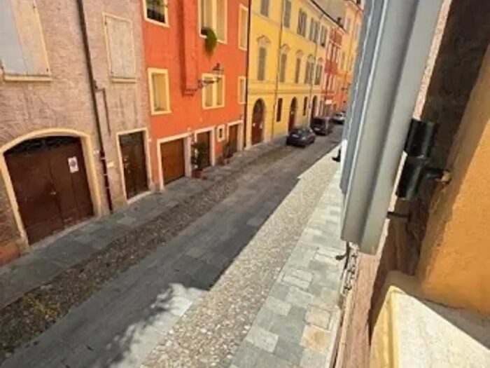 Appartamento trilocale in vendita in Modena