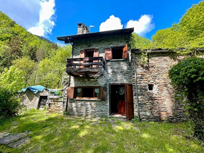 Casa con 6 locali in vendita in Località Masoncello, Rasura