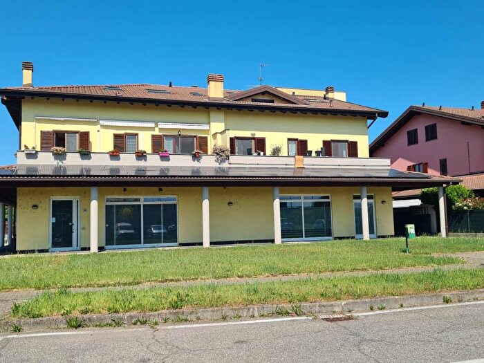Casa trilocale in affitto in Via Teresio Olivelli, Gropello Cairoli