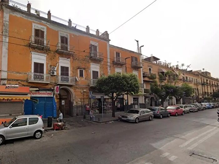 Appartamento quadrilocale in vendita in Napoli