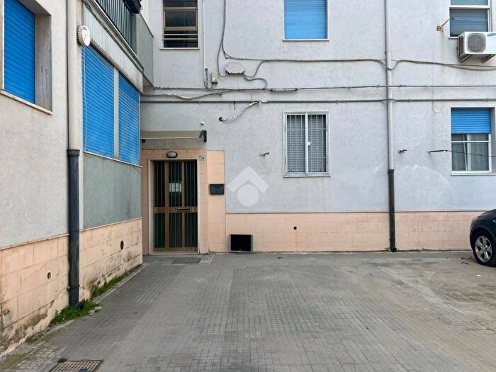 Appartamento bilocale in affitto in Via Emilia, Commenda, Brindisi