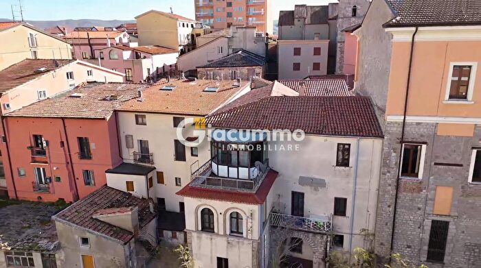 Appartamento con 6 locali in vendita in Via Plebiscito, Potenza