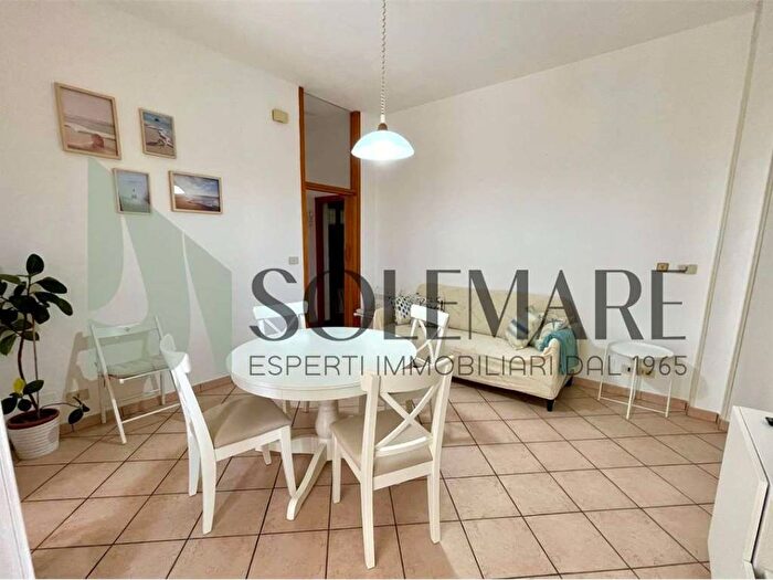 Appartamento trilocale in affitto in viale carducci, Cesenatico Levante, Cesenatico