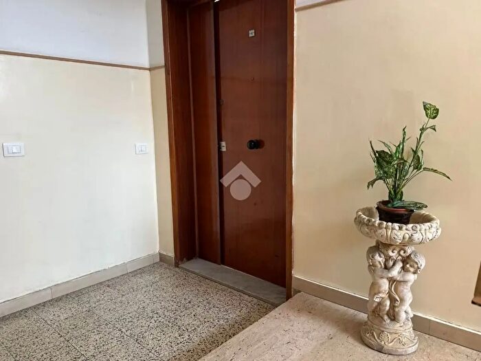 Appartamento quadrilocale in vendita in Via Curtatone E Montanara, Catania