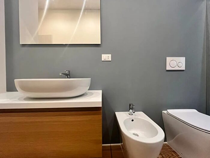 Appartamento monolocale in vendita in Via del Borgo di San Pietro h, Bologna