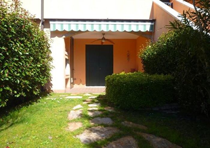 Casa trilocale in vendita in Via Faenza, Comacchio