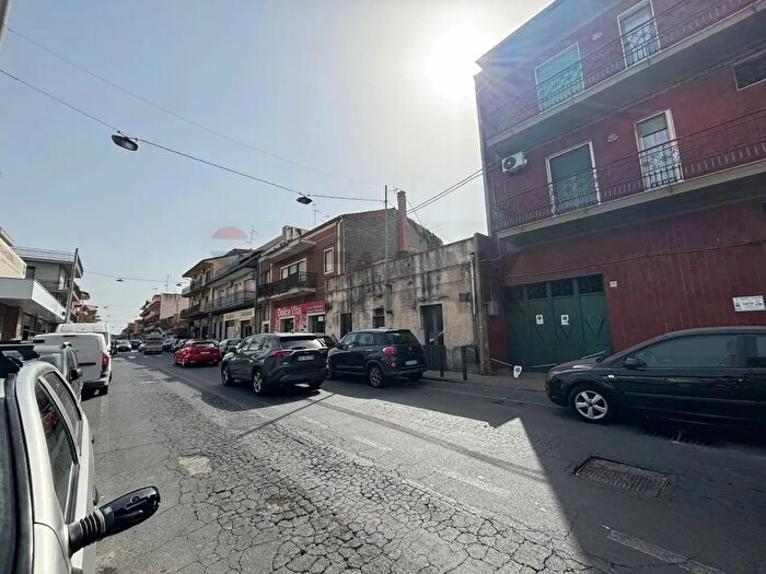 Appartamento con 5 locali in vendita in Via Nazionale, Belpasso