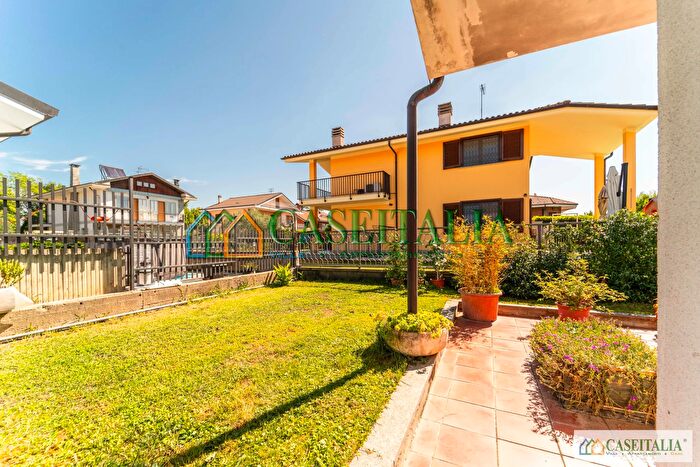 Case in Vendita e in Affitto - 2