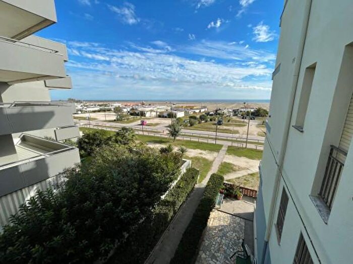 Appartamento trilocale in vendita in Viale dei Lecci, Comacchio