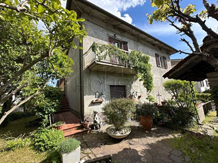 Appartamento quadrilocale in vendita in Via Nove Martiri, Citta Di Castello