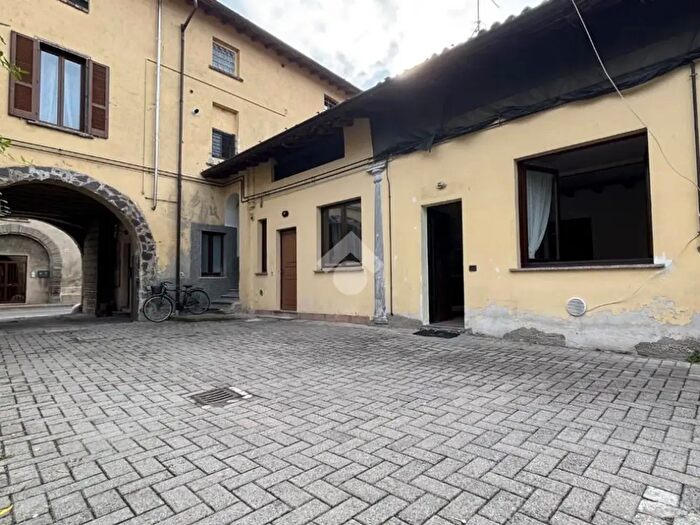 Appartamento bilocale in vendita in Via Giuseppe Pastori, Orzivecchi
