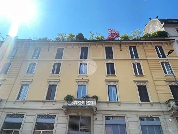 Appartamento bilocale in affitto in Via Giulio Carcano, Milano