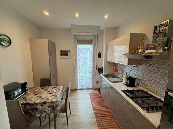 Appartamento trilocale in affitto in Via Isonzo, Alessandria