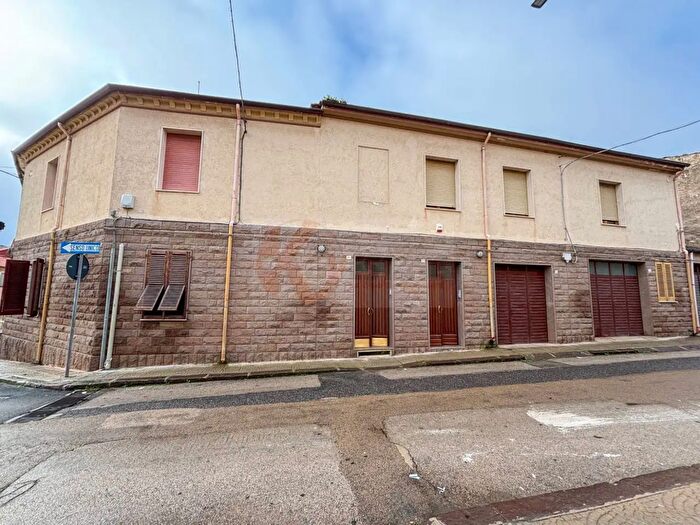 Appartamento quadrilocale in vendita in Via Monserrato, Ittiri