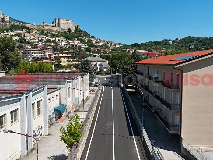Appartamento con 5 locali in vendita in Via Capone Snc, Montesarchio