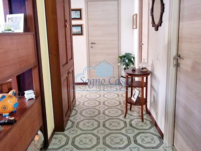 Appartamento con 5 locali in vendita in Carrara