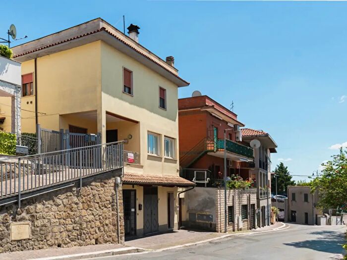 Appartamento bilocale in vendita in Via della Villa, Formello