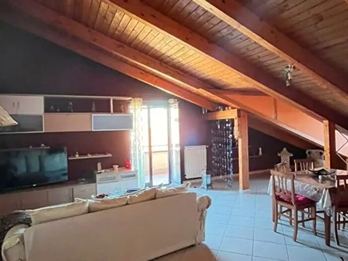 Casa trilocale in vendita in Via Innamorati, Giugliano In Campania