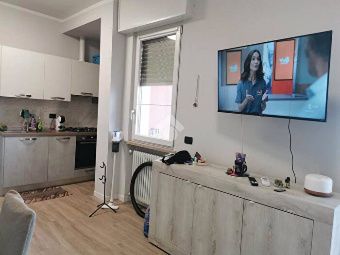 Appartamento monolocale in affitto in VIA TORRICELLI, Settimo, Pescantina