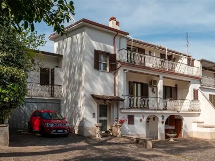 Casa con 6 locali in vendita in Via Colle Rossetto, Gallicano Nel Lazio